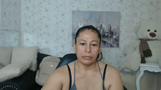 Snapshot of mature_martina chatting on June 4, 2026, 10:49 pm mature martina online show from June 4, 2026, 10:49 pm