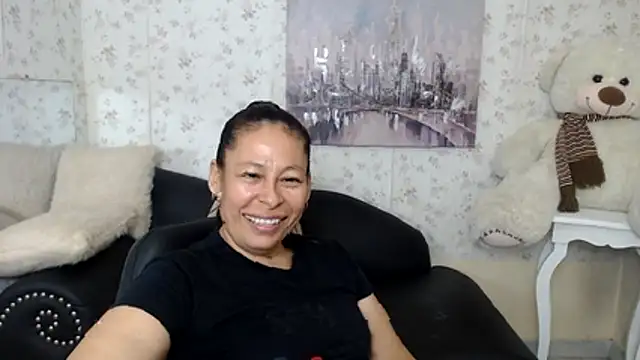 mature martina online show from June 5, 2026, 9:53 pm