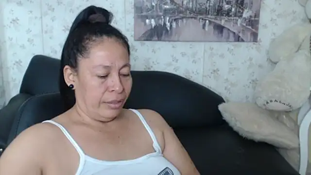 Snapshot of mature_martina chatting on June 12, 2026, 9:30 am mature martina online show from June 12, 2026, 9:30 am