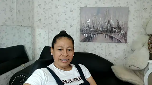 mature martina online show from June 12, 2026, 9:35 pm
