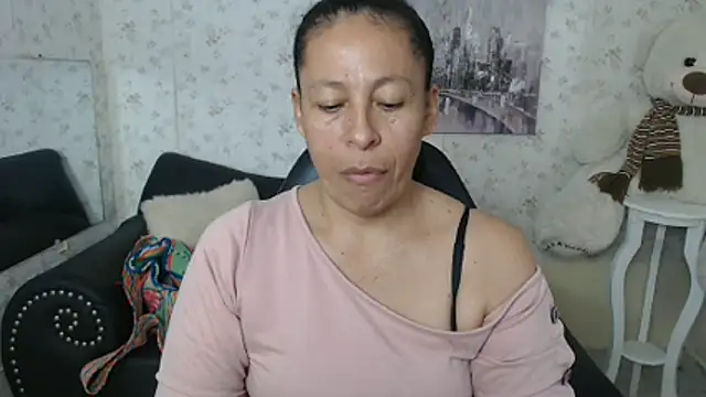 mature martina online show from June 18, 2026, 10:03 pm
