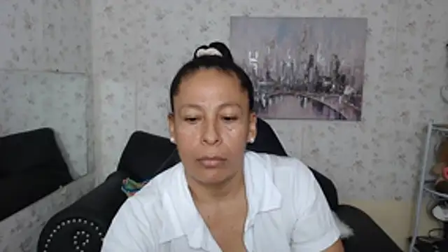 mature martina online show from July 14, 2026, 10:21 am
