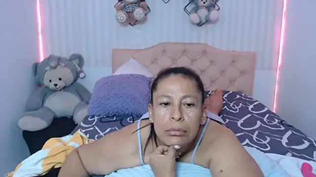 mature martina online show from July 30, 2026, 9:52 am