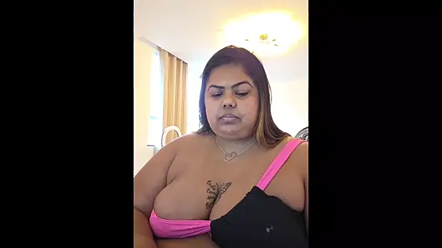 Snapshot of biancabombombbw chatting on May 11, 2026, 12:00 pm biancabombombbw online show from May 11, 2026, 12:00 pm