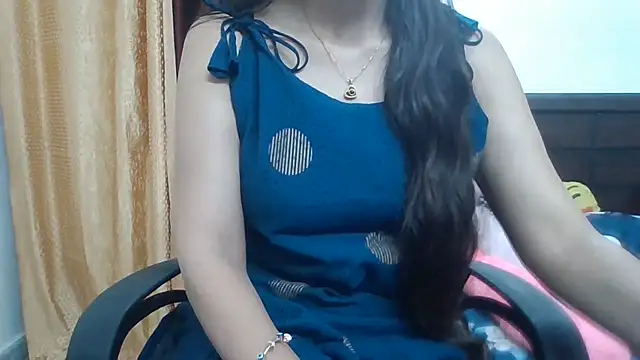 Snapshot of Sexy_iknoor chatting on July 30, 2026, 5:39 am Sexy iknoor online show from July 30, 2026, 5:39 am