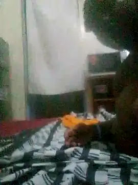 pretty-donna online show from September 10, 2025, 5:57 pm