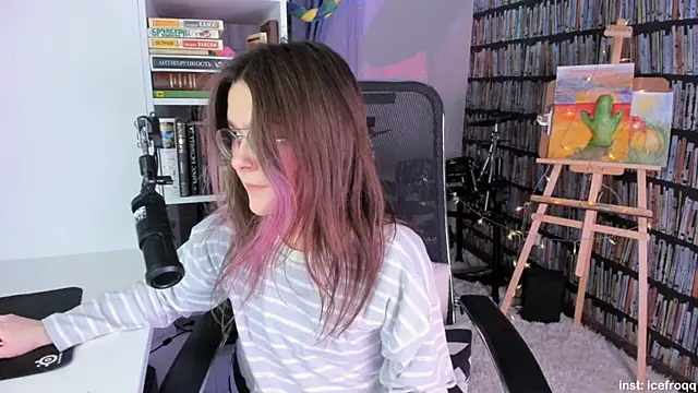 icefroqq online show from February 24, 2025, 9:31 pm