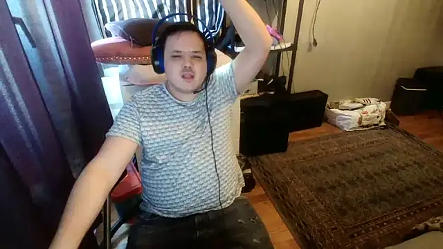 Snapshot of Bebemickey75 chatting on February 2, 2025, 1:41 pm Bebemickey75 online show from February 2, 2025, 1:41 pm