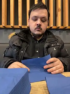 Snapshot of Bebemickey75 chatting on March 11, 2025, 9:34 am Bebemickey75 online show from March 11, 2025, 9:34 am