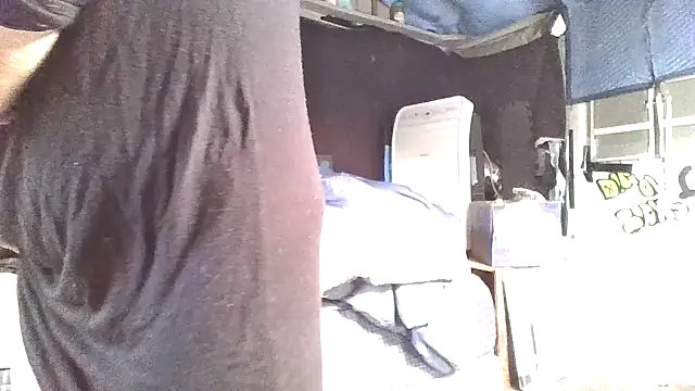 Snapshot of spundarella420 chatting on December 18, 2025, 3:51 pm spundarella420 online show from December 18, 2025, 3:51 pm