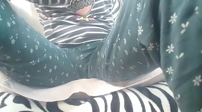 Snapshot of Web_Lady chatting on February 23, 2025, 6:39 am Web Lady online show from February 23, 2025, 6:39 am