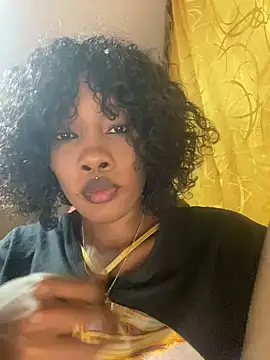 Snapshot of coral1727 chatting on December 19, 2024, 11:25 pm coral1727 online show from December 19, 2024, 11:25 pm