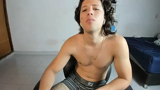 imtonny19 online show from December 19, 2025, 2:51 am