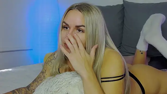 Snapshot of SofiJames chatting on September 13, 2025, 6:46 am SofiJames online show from September 13, 2025, 6:46 am