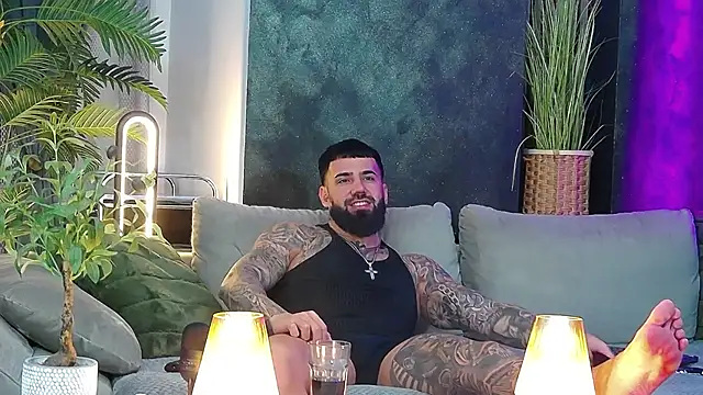 masterkingofmusclee online show from March 5, 2026, 9:22 pm