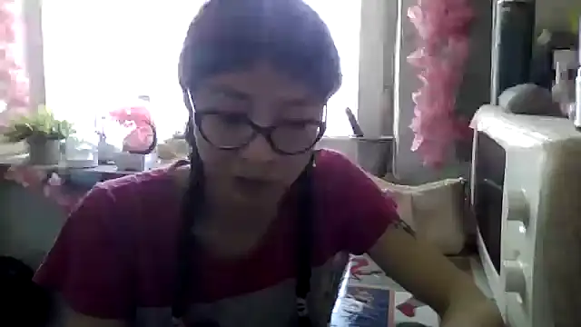 CarlyJoy online show from October 16, 2025, 8:37 am