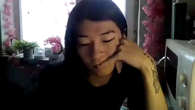 CarlyJoy online show from December 20, 2025, 9:05 am