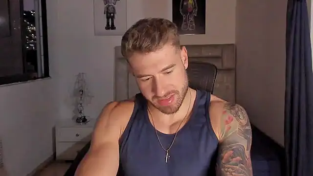 Snapshot of paul_rogerr chatting on November 15, 2025, 10:59 pm paul rogerr online show from November 15, 2025, 10:59 pm