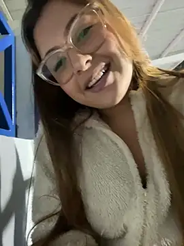 Snapshot of Natha_Fantasy chatting on December 16, 2024, 11:39 pm Natha Fantasy online show from December 16, 2024, 11:39 pm