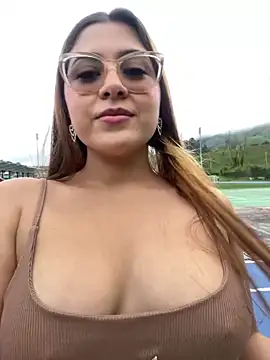 Snapshot of Natha_Fantasy chatting on January 3, 2025, 10:29 pm Natha Fantasy online show from January 3, 2025, 10:29 pm