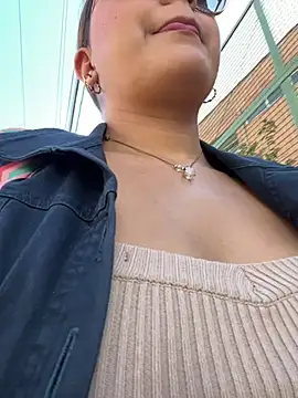 Snapshot of Natha_Fantasy chatting on January 30, 2025, 7:59 pm Natha Fantasy online show from January 30, 2025, 7:59 pm