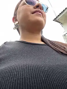 Snapshot of Natha_Fantasy chatting on March 8, 2025, 6:05 pm Natha Fantasy online show from March 8, 2025, 6:05 pm