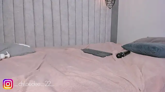 Snapshot of chloe_d chatting on February 2, 2025, 5:59 pm chloe d online show from February 2, 2025, 5:59 pm