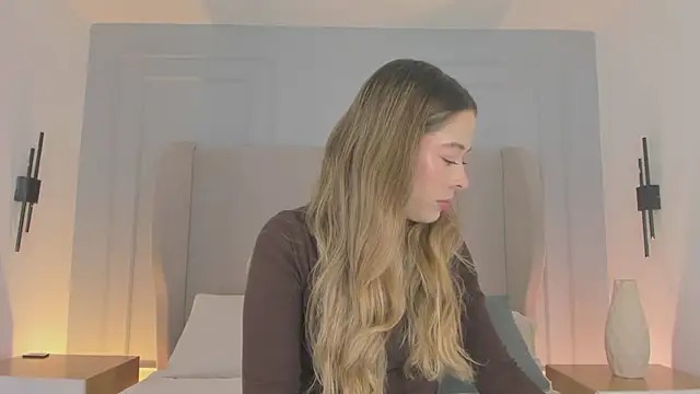 Snapshot of chloe_d chatting on May 15, 2026, 12:45 pm chloe d online show from May 15, 2026, 12:45 pm