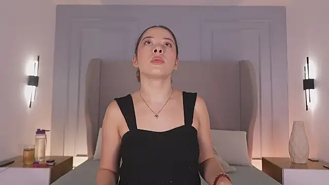 chloe d online show from July 31, 2026, 11:53 am