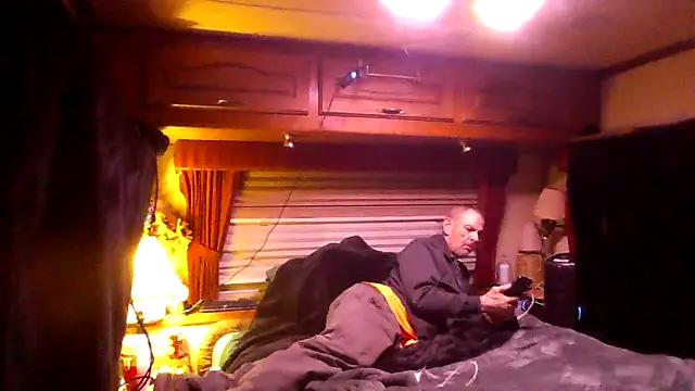 deepstroker42071 online show from March 17, 2026, 2:49 am