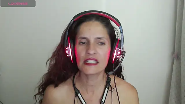 Snapshot of catalina_duran1 chatting on May 16, 2026, 4:20 am catalina duran1 online show from May 16, 2026, 4:20 am