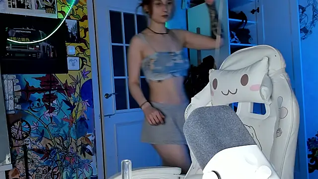 Snapshot of Sunny_Mouse_ chatting on February 27, 2025, 7:26 pm Sunny Mouse online show from February 27, 2025, 7:26 pm