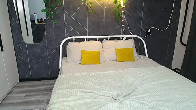 KathrineBerry online show from June 29, 2026, 11:54 am