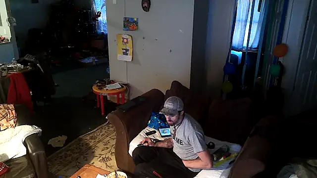 Snapshot of Bi_curious86 chatting on November 12, 2025, 3:12 pm Bi curious86 online show from November 12, 2025, 3:12 pm