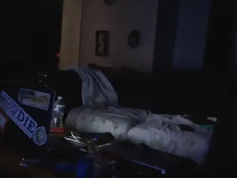 Snapshot of Bi_curious86 chatting on January 8, 2026, 7:21 am Bi curious86 online show from January 8, 2026, 7:21 am