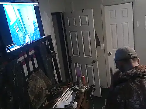 Snapshot of Bi_curious86 chatting on January 16, 2026, 5:00 am Bi curious86 online show from January 16, 2026, 5:00 am