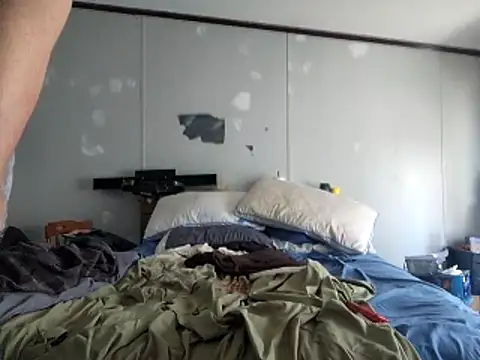 Snapshot of Bi_curious86 chatting on March 22, 2026, 5:49 pm Bi curious86 online show from March 22, 2026, 5:49 pm