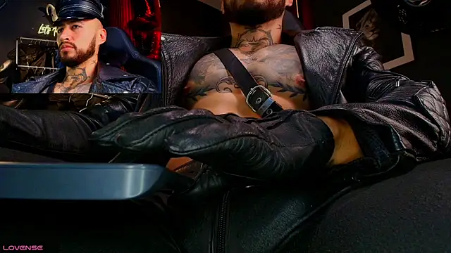 Snapshot of billyMayer_ chatting on November 30, 2025, 6:23 pm billyMayer online show from November 30, 2025, 6:23 pm