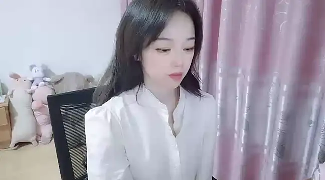 wwcc123 online show from March 9, 2025, 2:21 pm