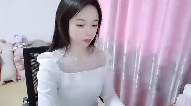 wwcc123 online show from March 17, 2025, 8:29 am