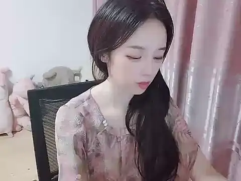 wwcc123 online show from September 14, 2025, 2:27 pm