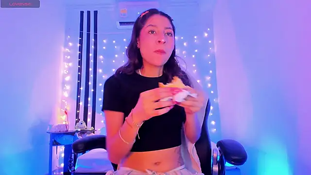 Gorgeous Team online show from February 9, 2026, 7:40 pm