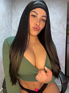 Snapshot of sexyyykloee chatting on September 25, 2025, 6:17 am sexyyykloee online show from September 25, 2025, 6:17 am