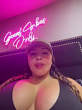Snapshot of sexyyykloee chatting on June 25, 2026, 5:23 am sexyyykloee online show from June 25, 2026, 5:23 am