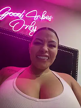 Snapshot of sexyyykloee chatting on July 11, 2026, 4:26 am sexyyykloee online show from July 11, 2026, 4:26 am