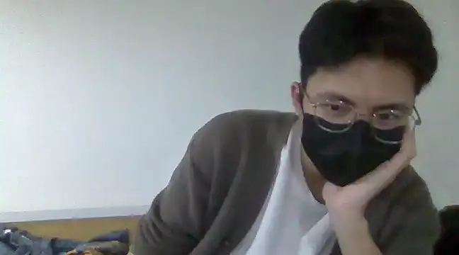 Gwencloudy online show from January 1, 2025, 1:27 pm