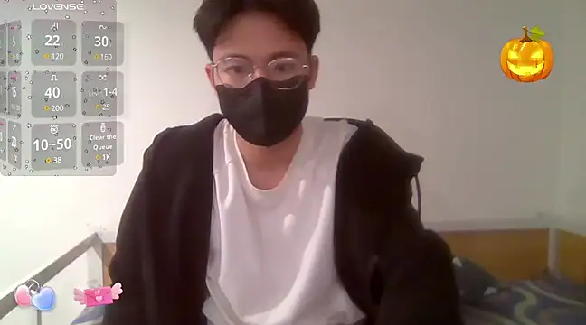 Snapshot of Gwencloudy chatting on February 10, 2025, 3:46 am Gwencloudy online show from February 10, 2025, 3:46 am