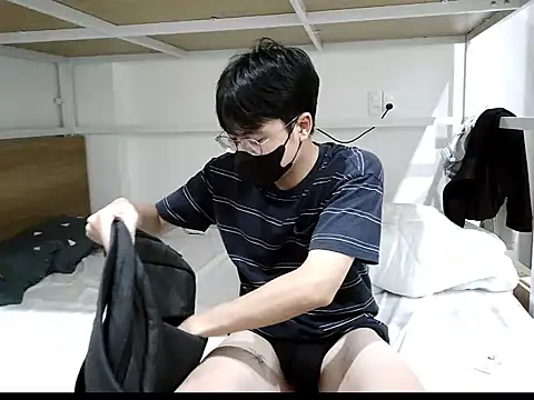 Gwencloudy online show from October 30, 2025, 3:13 pm