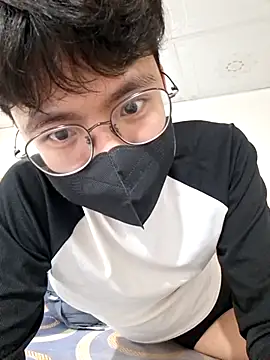 Gwencloudy online show from February 26, 2026, 4:28 pm