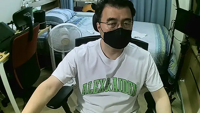 Jackvanlee online show from June 25, 2026, 5:12 am